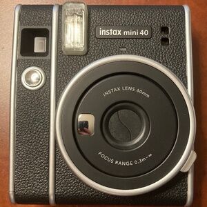 Barely Used Fujifilm Instax Mini 40 Instant Camera - Black